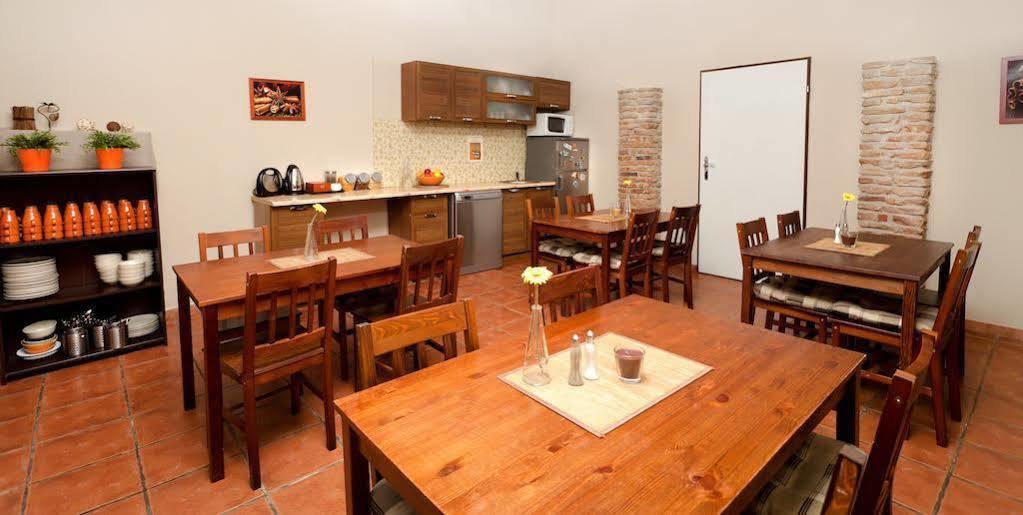 Cynamon Hostel Łódź Zewnętrze zdjęcie